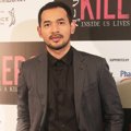 Oka Antara Saat Jumpa Pers Film 'Killers (2013)'