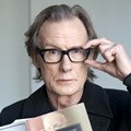Bill Nighy Menjadi Terkenal Setelah Perankan Billy Mack di Film 'Love Actually'