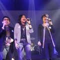 Elfa's Singer Saat Tampil di Konser 'Help Everybody Loves Others'