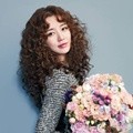 Yoon Eun Hye Mendesain Tas dan Jadi Model untuk Brand Samantha Thavasa