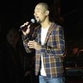 Penampilan Marcell Siahaan di Konser '40 Tahun Eros Djarot Berkarya'