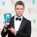 Will Poulter Raih Piala Rising Star Award