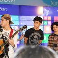 Lucky Laki Saat Tampil di Acara Seminar Nova dan Windows 8.1
