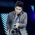 Penampilan Ubay Saat Mainkan Saxophone