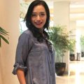 Tya Subiakto Saat Jumpa Pers Film 'Mentari Dari Kurau'