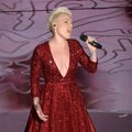 Pink Nyanyikan Lagu 'Somewhere Over the Rainbow' di Oscar 2014