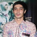 Abimana Aryasatya di Jumpa Pers Film '99 Cahaya di Langit Eropa Part 2'