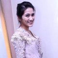 Alyssa Soebandono Saat Fitting Baju Pengantin