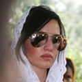 "Ia ingin sekali lagi melihat semua anak cucunya berkumpul," kata Nia Ramadhani