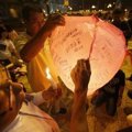 Warga Malaysia Terbangkan Lampion untuk Keselamatan Penumpang Malaysia Airlines