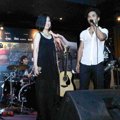 Duet Astrid dan Kaka Slank di Konser 'An Evening to Share + Care with Slank'