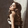 Ariana Grande Berpose di Majalah Complex Edisi Desember 2013/Januari 2014
