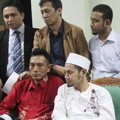 Ustadz Guntur Bumi Saat Datangi Kantor MUI