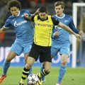 Duel Robert Lewandowski dan Axel Witsel di Laga Borussia Dortmund vs Zenit St Petersburg