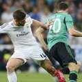 Duel Xabi Alonso vs Julian Draxler