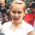 Ayu Ting Ting Saat Datangi Pengadilan Agama Depok