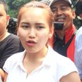 Ayu Ting Ting Saat Datangi Pengadilan Agama Depok
