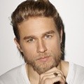 Charlie Hunnam Aktor Tampan Asal Inggris