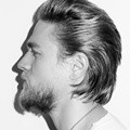 Charlie Hunnam Aktor Tampan Asal Inggris