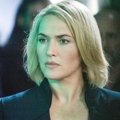 Kate Winslet Sebagai Jeanine