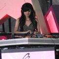 DJ Una di Ulang Tahun 'Dahsyat' yang ke-6