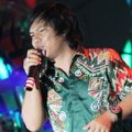 Wali Nyanyikan Lagu 'Yang Penting Halal'