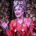 Widi Be3 Saat Tampil di Acara 'Sabana Rancak Sumateraku'