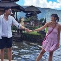 Ryan Delon dan Sharena Abadikan Momen Liburan