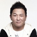 Huh Gak Photoshoot