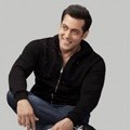 Salman Khan Pamerkan Koleksi Busana Pria Splash Fashion A/W 2013-2014