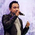 Bebi Romeo Tampil di Acara 'Simfoni Punggawa Cinta' MNCTV