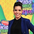 America Ferrera di Orange Carpet Kids' Choice Awards 2014