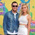 Jack Reynor dan Nicola Peltz di Orange Carpet Kids' Choice Awards 2014