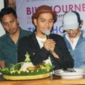 Indra Bekti Saat Jumpa Pers Launching Album 'Inbektrough'