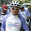 Indra Bekti Bersepeda Dalam Rangka Launching Album 'Inbektrough'