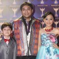 Alwi Assegaf, Jeremy Teti dan Sandrina di Red Carpet Panasonic Gobel Awards 2014