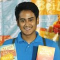 Dwi Andhika Saat Launching Buku 'I Love You Beib'