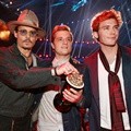 Tingkah Johnny Depp Mengusili Josh Hutcherson