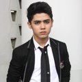 Aliando Ditemui Seusai Syuting Sinetron 'Ganteng-Ganteng Serigala'
