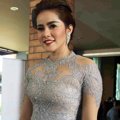 Olla Ramlan di Acara 'Selebrita Siang' Trans7