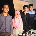 Fatin Shidqia Berkolaborasi dengan The Overtunes
