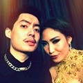 Edric Tjandra Bersama Ayu Dewi