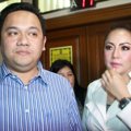 Farhat Abbas dan Regina Ditemui di Pengadilan Agama Jakarta Selatan