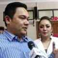 Farhat Abbas dan Regina Ditemui di Pengadilan Agama Jakarta Selatan