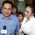 Farhat Abbas dan Regina Ditemui di Pengadilan Agama Jakarta Selatan