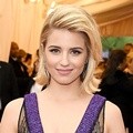 Dianna Agron Hadir dengan Gaun dari Miu Miu