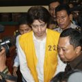 Sidang Perdana Roger Danuarta
