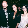 Andien Sempatkan Berfoto dengan Victoria Beckham