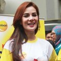 Astrid Tiar Hadir di Acara Bisolvon Sekolah Datang untuk Generasi