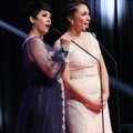 Meriam Bellina dan Wulan Guritno di Indonesian Movie Awards 2014